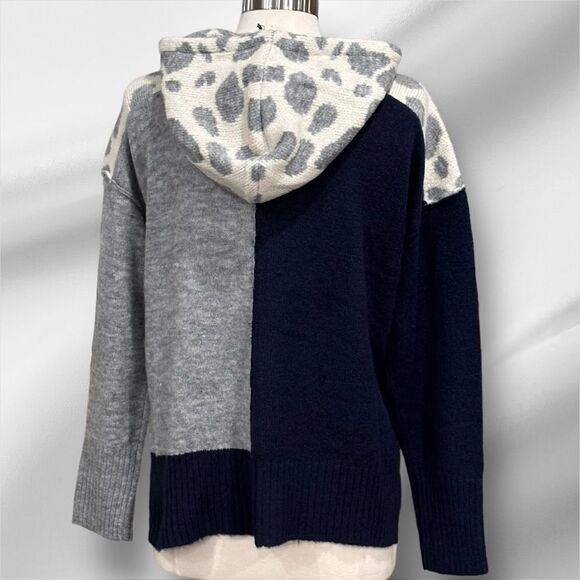 ELAN Women’s Solid & Printed Sweater Knit Color Block Hoodie in the Size Large - Picture 3 of 14